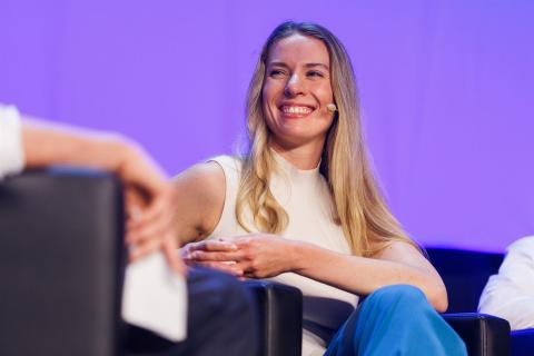 Ronja Ebeling im Gespräch mit dem Moderator