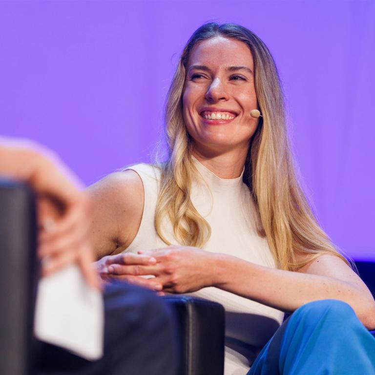Ronja Ebeling im Gespräch mit dem Moderator